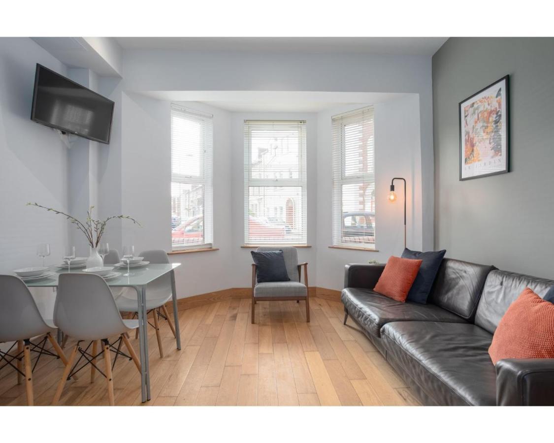 Central Belfast Apartments Eden Apartment Belfast