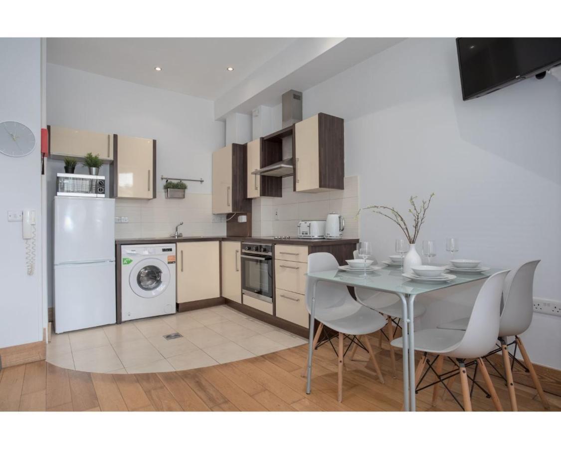 Central Belfast Apartments Eden Apartment