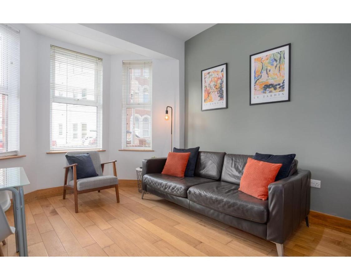 Central Belfast Apartments Eden Apartment *